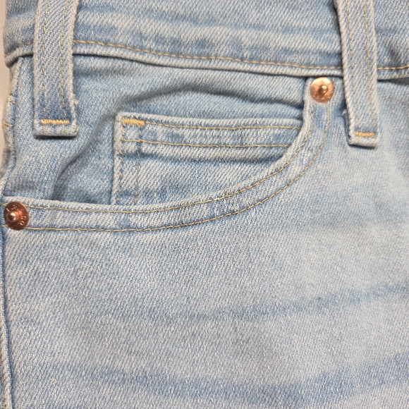 Signature By Levi's Women's High Rise Straight Leg Jean Size 8 - Picture 8 of 9